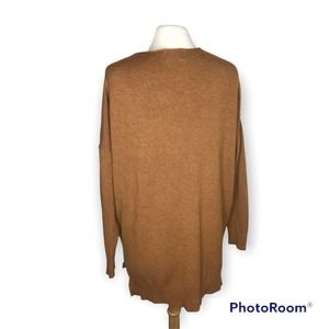 DREAMERS Gold Long Sleeve V-neck Tunic Sweater, S/M